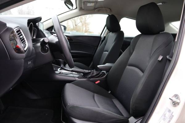 2015 Mazda 3 i Sport Sedan - - by dealer - vehicle for sale in Longmont, CO – photo 17