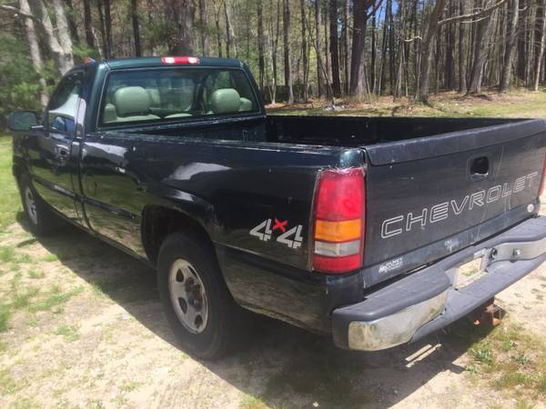 02 Chevy Silverado 1500 4x4 long bed low miles V8 very clean runs for sale in Hanover, MA – photo 7