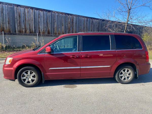 2011 Chrysler Town and Country Touring 4dr Mini Van - cars & trucks... for sale in posen, IL – photo 4