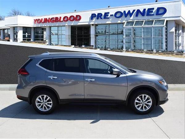 2017 Nissan Rogue SV SKU:92053P Nissan Rogue SV SUV - cars & trucks... for sale in Springfield, MO – photo 4