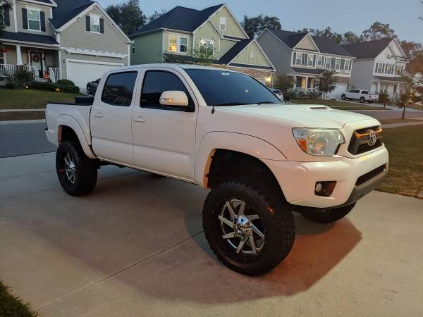 Toyota Tacoma - mint condition for sale in Summerville , SC – photo 3