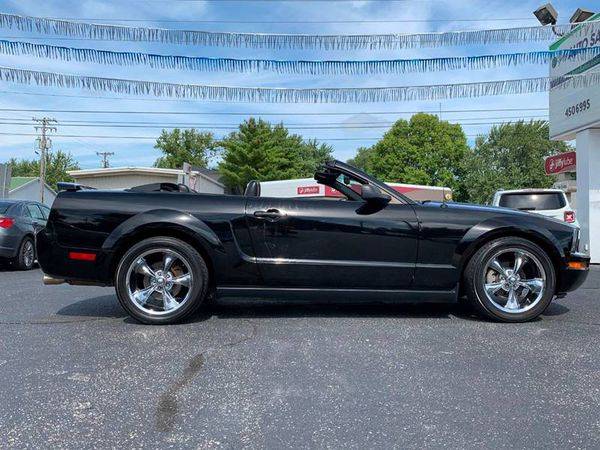 2006 Ford Mustang V6 Deluxe 2dr Convertible for sale in Kokomo, IN – photo 13