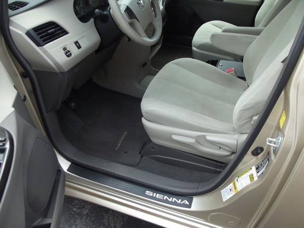 2011 Toyota Sienna: Local 1 Owner, 96k mi, Very Clean for sale in Willards, MD – photo 14