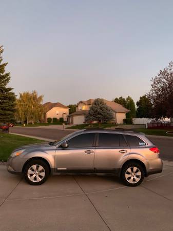 2011 Subaru Outback 2.5i limited for sale in Pocatello, ID – photo 2