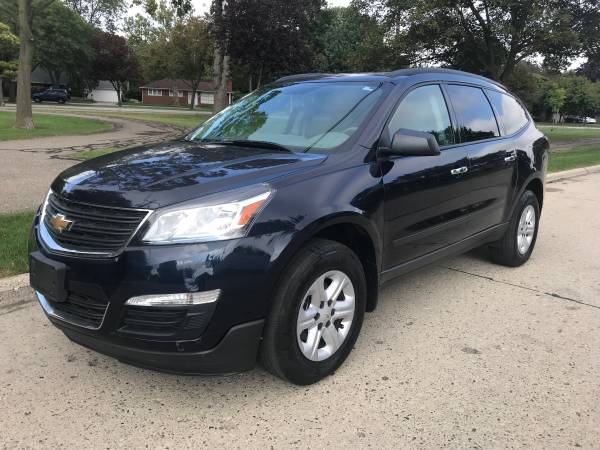 ***2017 Chevy Traverse *** AWD *** ONLY 12,000 miles**** for sale in Allen Park , MI – photo 3