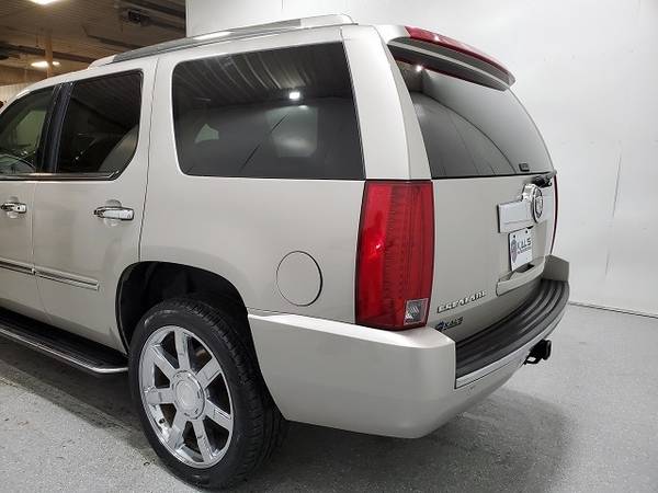 2007 Cadillac Escalade AWD 4dr - - by dealer - vehicle for sale in Wadena, MN – photo 6