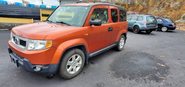 2010 Honda Element EX AWD - cars & trucks - by dealer - vehicle... for sale in Worcester, MA – photo 2