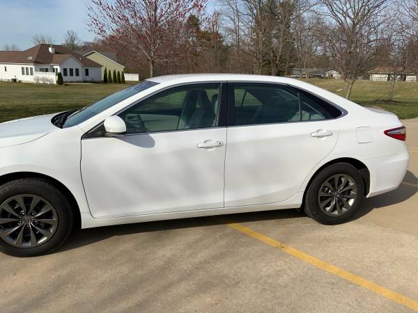 2015 TOYOTA CAMRY LE/low low miles 68k - - by dealer for sale in Cleveland, OH – photo 3
