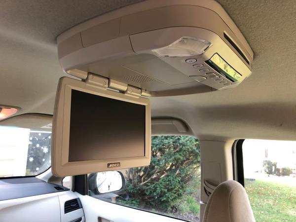2011 Toyota Sienna, 158k Miles, 7 passengers, Very Good condition ! for sale in Washington, District Of Columbia – photo 9