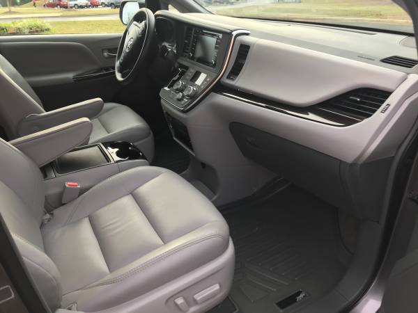 2018 toyota sienna for sale in Boiling Springs, SC – photo 11