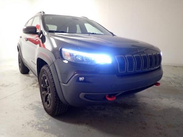 2019 Jeep Cherokee Trailhawk 4x4 - - by dealer for sale in Columbus, NE – photo 9