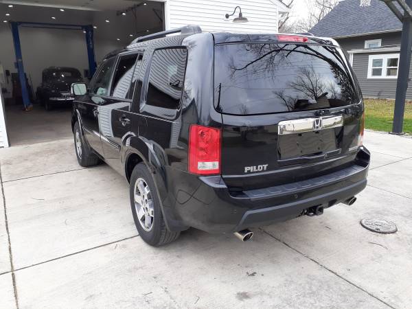 2011 Honda Pilot Touring - cars & trucks - by owner - vehicle... for sale in Pendleton, IN – photo 7