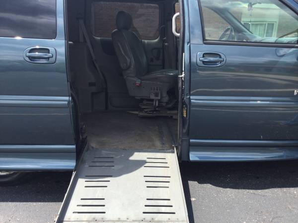 Handicap van for sale in Miamisburg, OH – photo 2