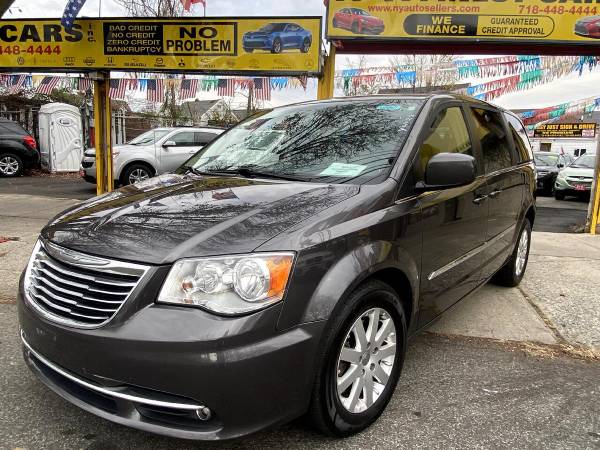 2016 Chrysler Town Country Touring - cars & trucks - by dealer -... for sale in STATEN ISLAND, NY – photo 4