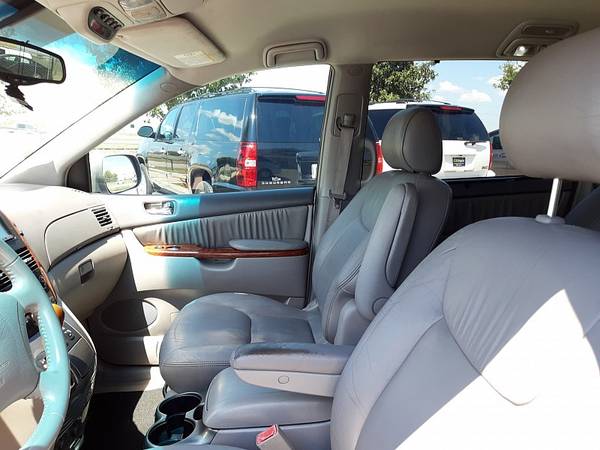 2004 Toyota Sienna 4d Wagon XLE CALL FOR DETAILS AND PRICING for sale in Kyle, TX – photo 9