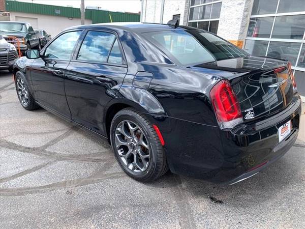 2017 Chrysler 300 Series S Chrysler 300 Series 799 DOWN DELIVER S ! for sale in ST Cloud, MN – photo 17