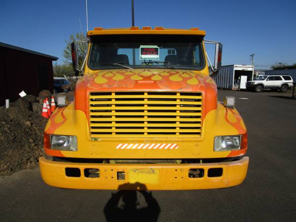 1995 IH 4700 tow truck diesel - - by dealer - vehicle for sale in McMinnville, OR – photo 10