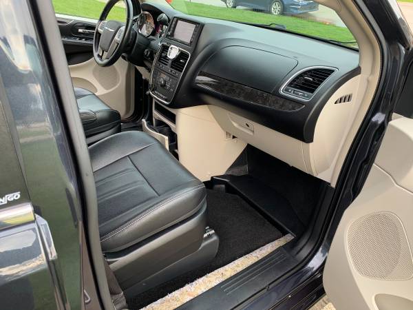 2014 Chrysler Town and Country Touring Handicap Wheelchair Side for sale in Sterling Heights, MI – photo 10