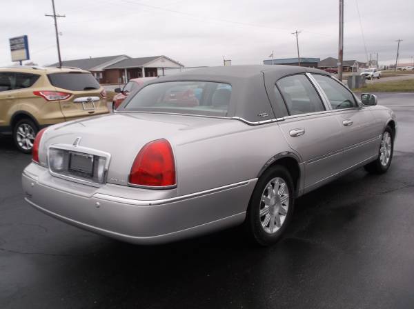 2005 LINCOLN TOWN CAR SIGNATURE LIMITED - - by dealer for sale in RED BUD, IL, MO – photo 7