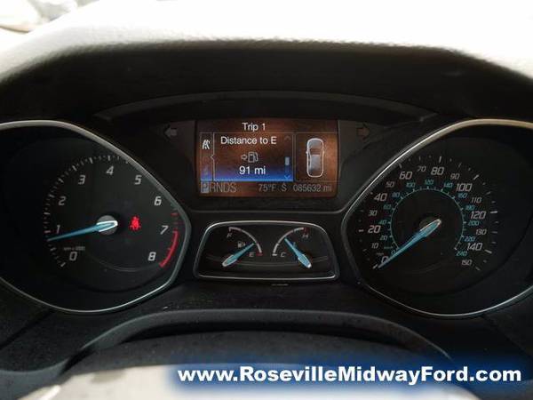 2012 Ford Focus Titanium - - by dealer - vehicle for sale in Roseville, MN – photo 22