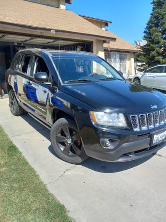 Jeep compass 2012 for sale in San Ysidro, CA – photo 3