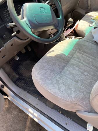 02 Toyota Tacoma manual transmission for sale in College Park, District Of Columbia – photo 3