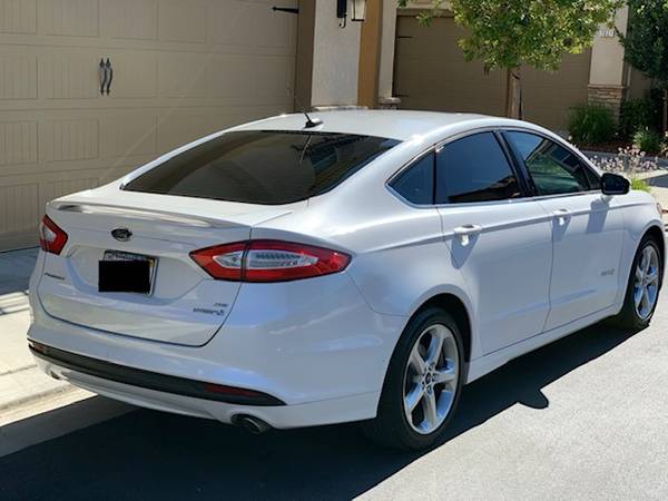 Ford Fusion Hybrid - cars & trucks - by owner - vehicle automotive... for sale in Fresno, CA – photo 3