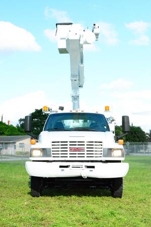 2009 GMC C5500 ALTEC BUCKET TRUCK 4X4 42FT - - by for sale in Other, KY – photo 8