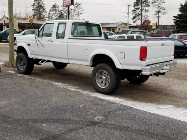 1993 Ford F250 Super Cab 4X4 - cars & trucks - by dealer - vehicle... for sale in Bemidji, MN – photo 4