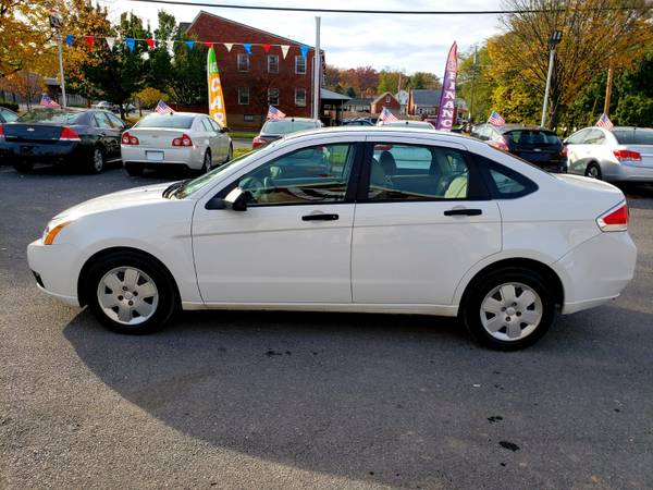 2008 FORD FOCUS AUTOMATIC 4 CYLINDERS *GAS SAVER*⭐ 6 MONTH WARRANTY... for sale in Harrisonburg, VA – photo 2