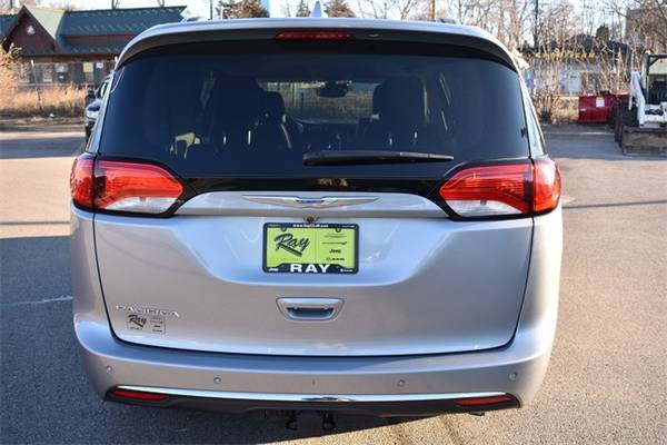 ✔️2017 Chrysler Pacifica _Touring L Plus_FWD Bad Credit Ok EMPLOYEE... for sale in Fox_Lake, IL – photo 10