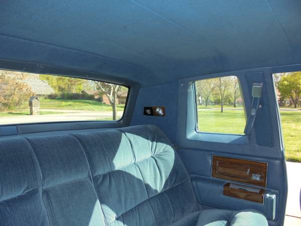 1977 Cadillac Fleetwood Limo - - by dealer - vehicle for sale in Wichita, KS – photo 13
