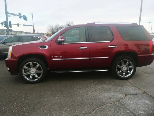 2009 Cadillac Escalade Base - cars & trucks - by dealer - vehicle... for sale in Loveland, CO – photo 2