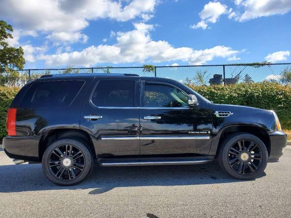 2008 Cadillac Escalade blk on blk rides 100% we finance! for sale in Lawnside, PA – photo 2
