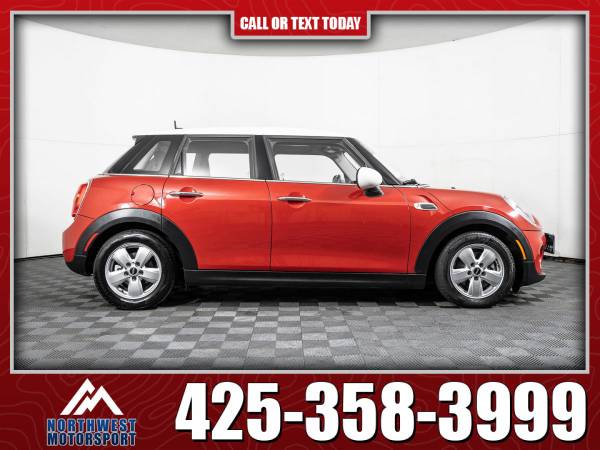2016 Mini Cooper FWD - - by dealer - vehicle for sale in Lynnwood, WA – photo 4