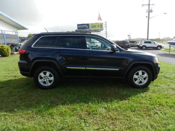 2013 Jeep G Cherokee Laredo 4x4 - Tow, Sharp! - - by for sale in Georgetown, MD – photo 6