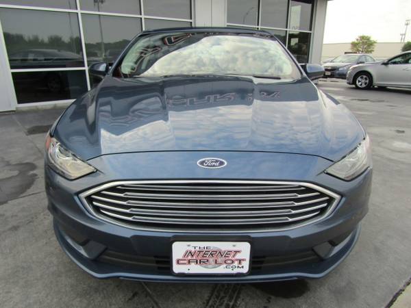 2018 *Ford* *Fusion* *SE FWD* - cars & trucks - by dealer - vehicle... for sale in Council Bluffs, NE – photo 2