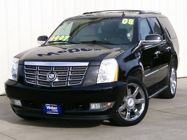 2008 Cadillac Escalade-HEATED LEATHER! NAV! REMOTE START! DVD! for sale in Silvis, IA – photo 3