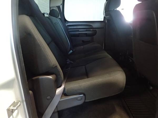 2011 Chevrolet Silverado 1500 4x4 LT 4dr Crew Cab 5.8 ft. SB, White for sale in Gretna, NE – photo 13