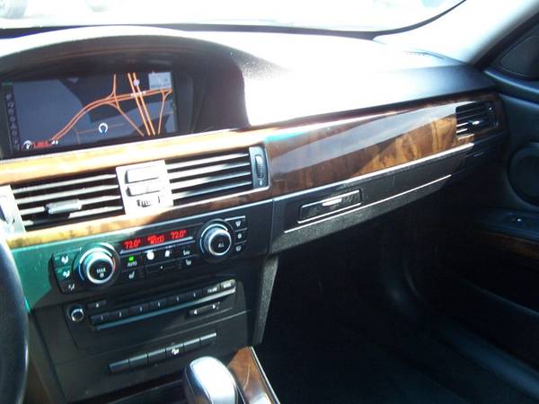 2011 BMW 328i xDRIVE AWD 4-DOOR SEDAN 6CYL CLEAN LOADED LOWER MILEAGE for sale in Joliet, IL – photo 13