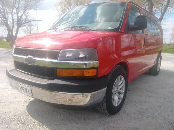 Chevy Express van for sale in Davenport, IA – photo 5