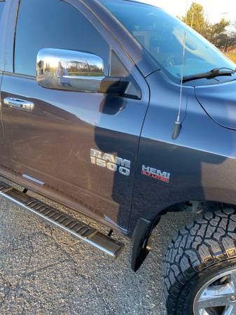 2014 Dodge Ram 5.7 hemi 4x4 - cars & trucks - by dealer - vehicle... for sale in Westland, MI – photo 10