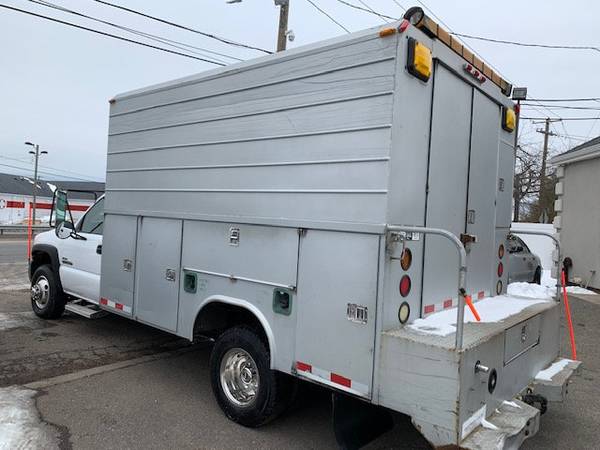 2006 GMC C-3500 ENCLOSED UTILITY SERVICE TRUCK READY F - cars & for sale in Massapequa, CT – photo 7