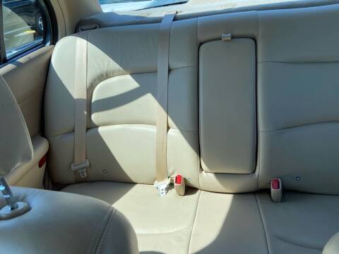 2005 Buick LeSabre Limited/VERY WELL MAINTAINED INSIDE AND OUT for sale in Spring Lake Park, MN – photo 9