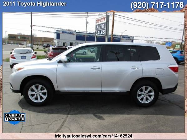 2011 TOYOTA HIGHLANDER BASE AWD 4DR SUV Family owned since 1971 for sale in MENASHA, WI – photo 2