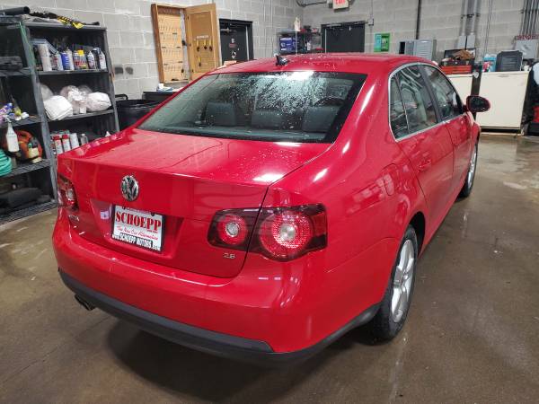 2008 Volkswagen Jetta Sedan SE- Loasded- leather-Moonroof-Clean!! -... for sale in Madison, WI – photo 4