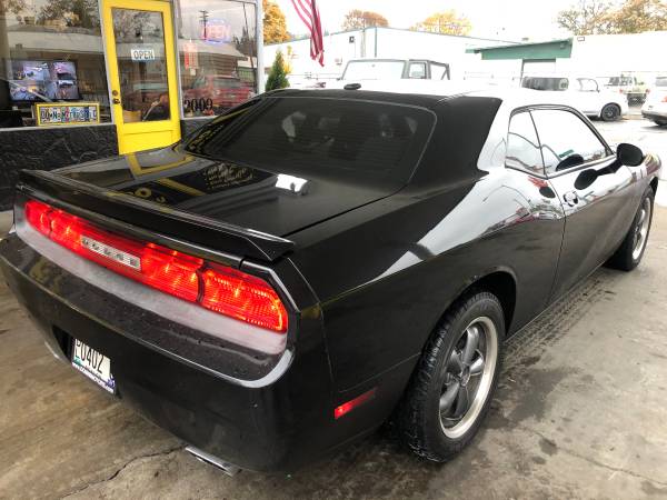 ***2013 Dodge Challenger R/T**JUST REDUCED***Super sharp!!**** -... for sale in Springfield, OR – photo 6