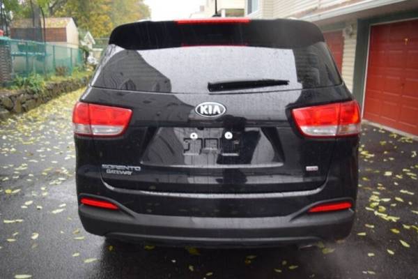 *2017* *Kia* *Sorento* *LX 4dr SUV* - cars & trucks - by dealer -... for sale in Paterson, NY – photo 24