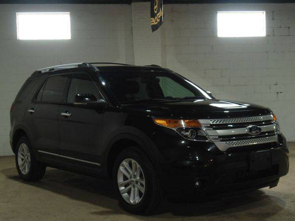 2011 FORD EXPLORER XLT - FINANCING AVAILABLE-Indoor Showroom! for sale in PARMA, OH – photo 4