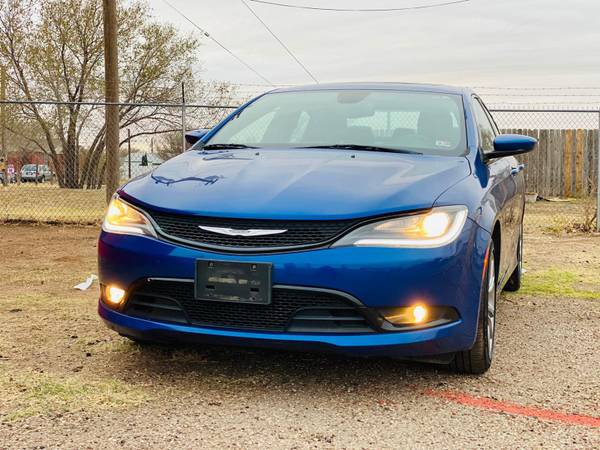 2015 CHRYSLER 200 S fully loaded equipped with 75000 - cars & trucks... for sale in Lubbock, TX – photo 4